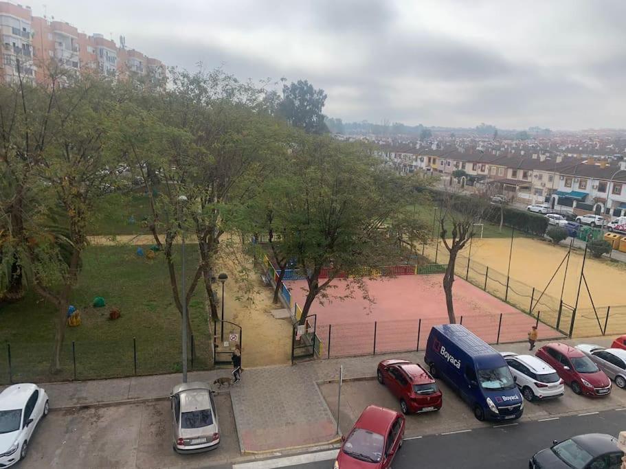 דירות דוס הרמנאס Vistas Desde Montequinto מראה חיצוני תמונה
